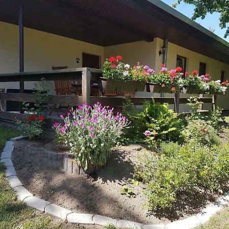 Apartamento Ferienwohnanlage "Am Bernsteinsee" Dierhagen Exterior foto